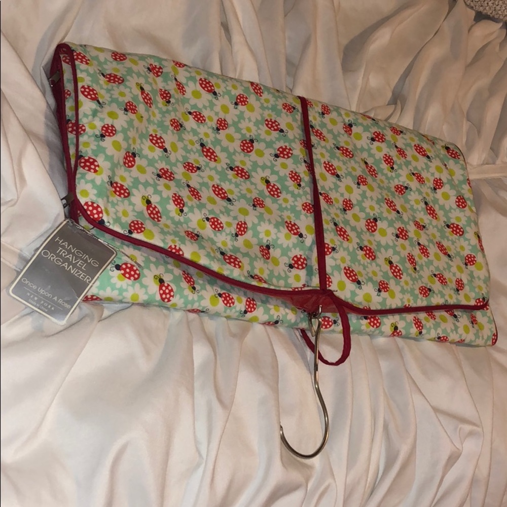 folding traveling bag